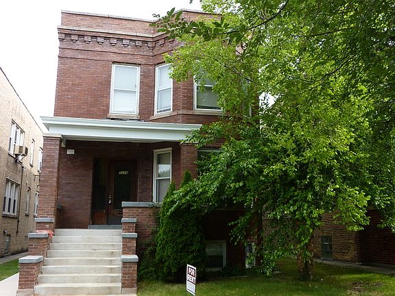 2nd image of 5226 W Hutchinson St #2