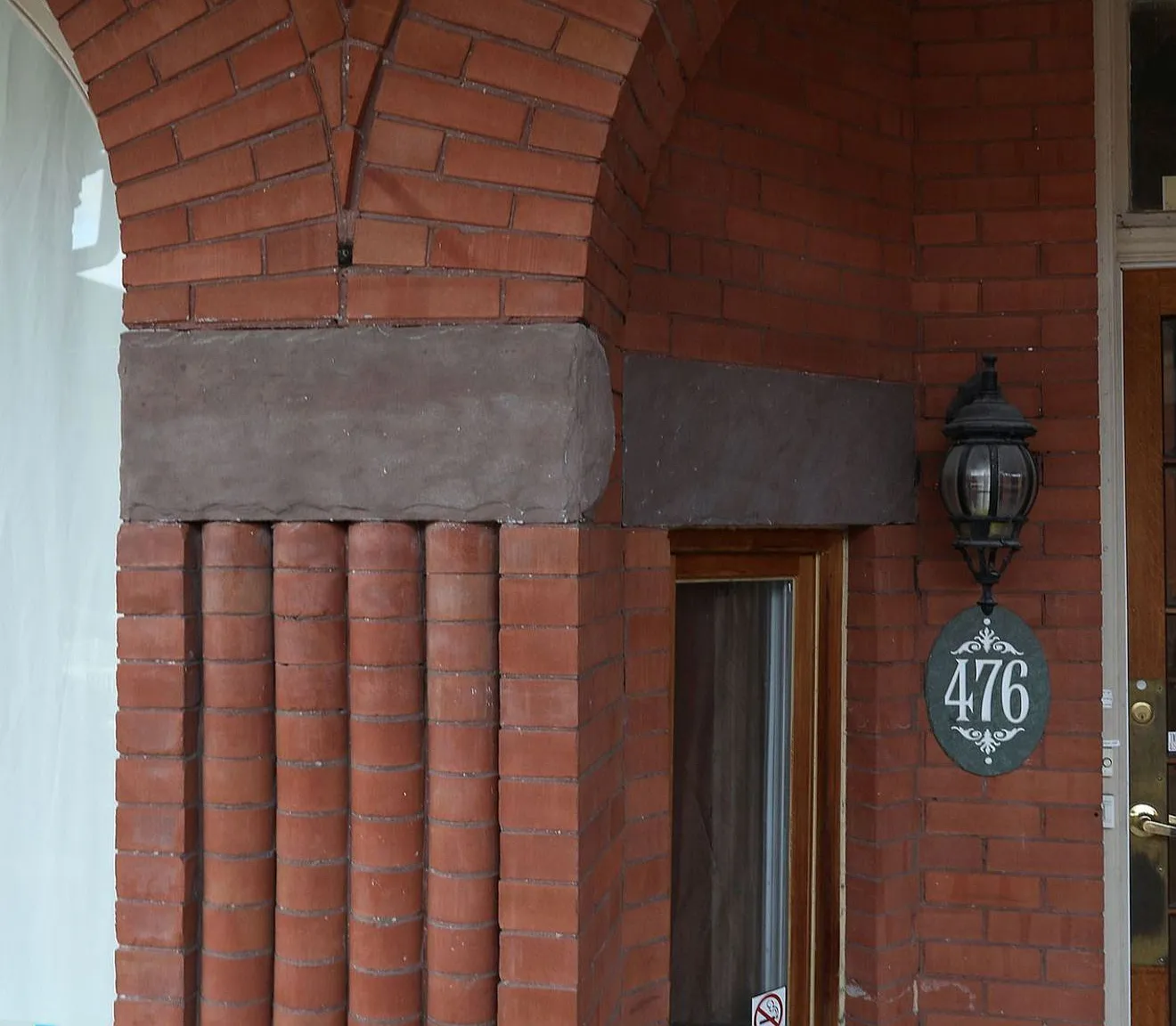 3 bed, $5,795 — Photo 2