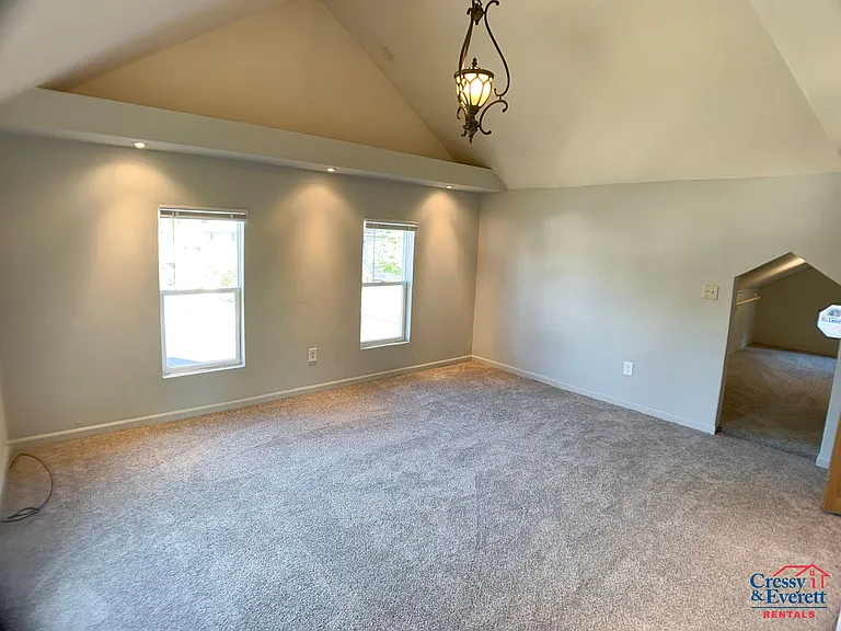 1021 N 5th St — Photo 16