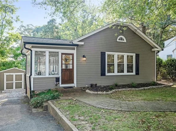 907 Lockland Ave, Winston Salem, NC 27103