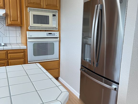 2nd image of 759 Johnston St