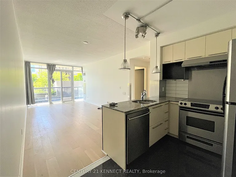 21 Carlton St #610 — Photo 2