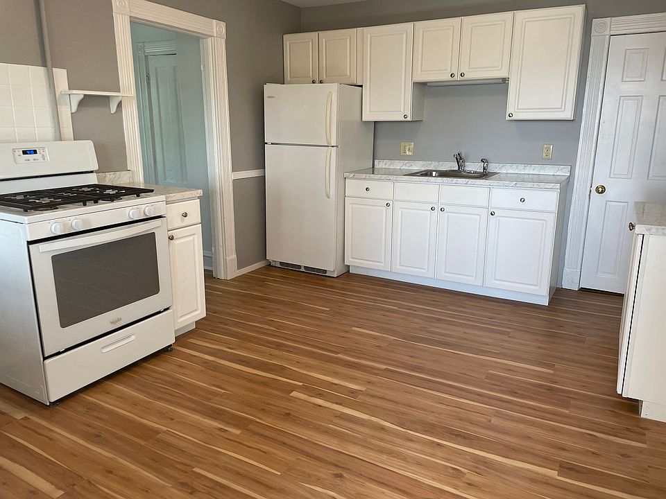 1st image of 23 Hayward St #7