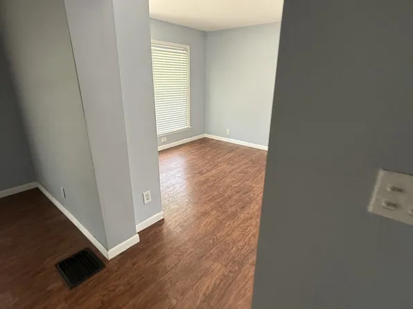 118 S Crysler Ave, Independence, MO 64050
