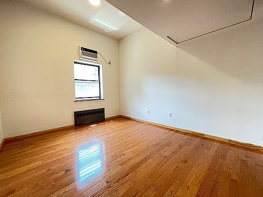 1st image of 75 Bleecker St #5B