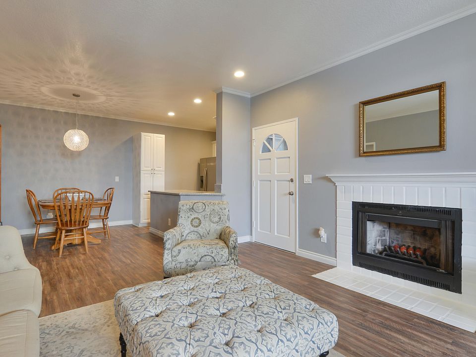 1st image of 2402 Pleasant Way Unit C