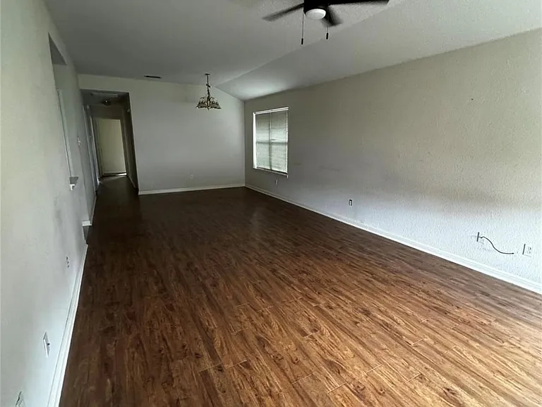 8613 Talyne Chaise Cir #B — Photo 3
