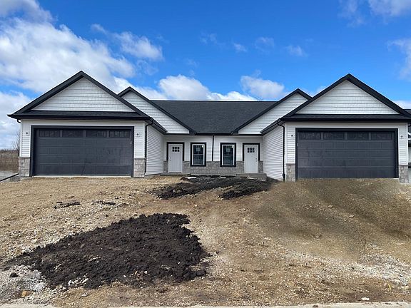 2nd image of 3817 Tanglewood Pl