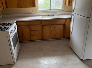 225 Miriam Dr APT C, Waterloo, IA 50702