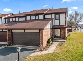 7881 Sheffield Dr, Palos Hills, IL 60465