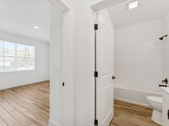5th image of 10234 Dreamweaver Road #207