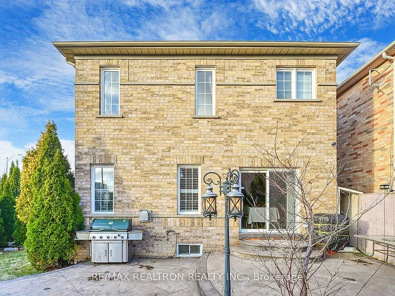 275 Peak Point Blvd — Photo 36