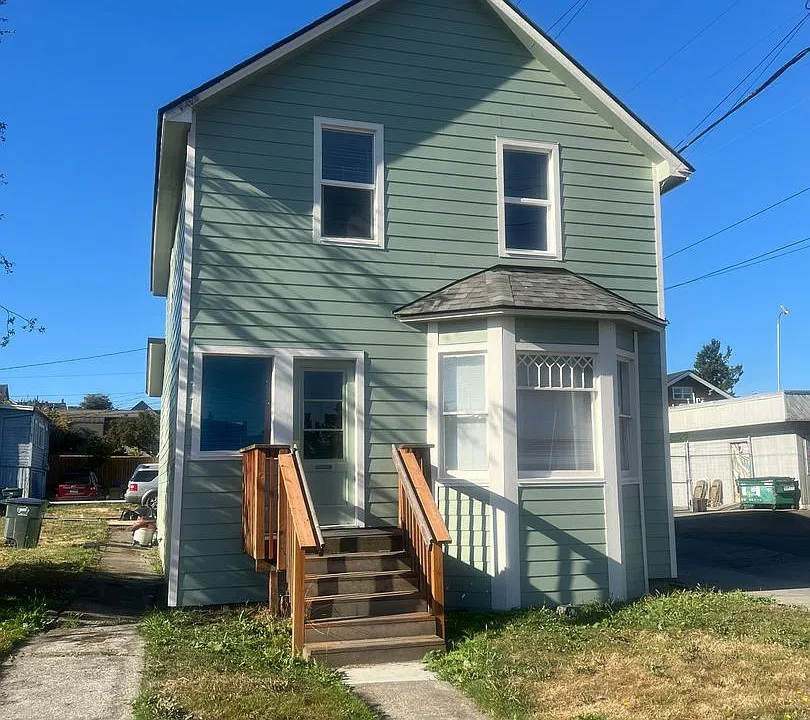 410 E Champion St