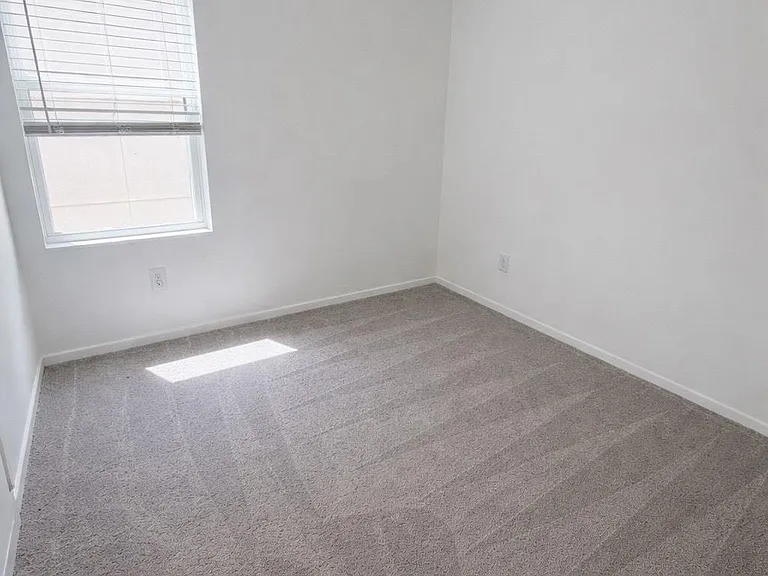 2211 Salinas Dr — Photo 12