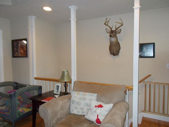 2nd image of 258 Elliott Ct