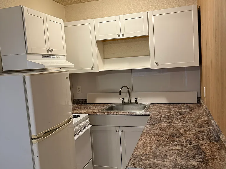 1727 S 305th Pl #H — Photo 2