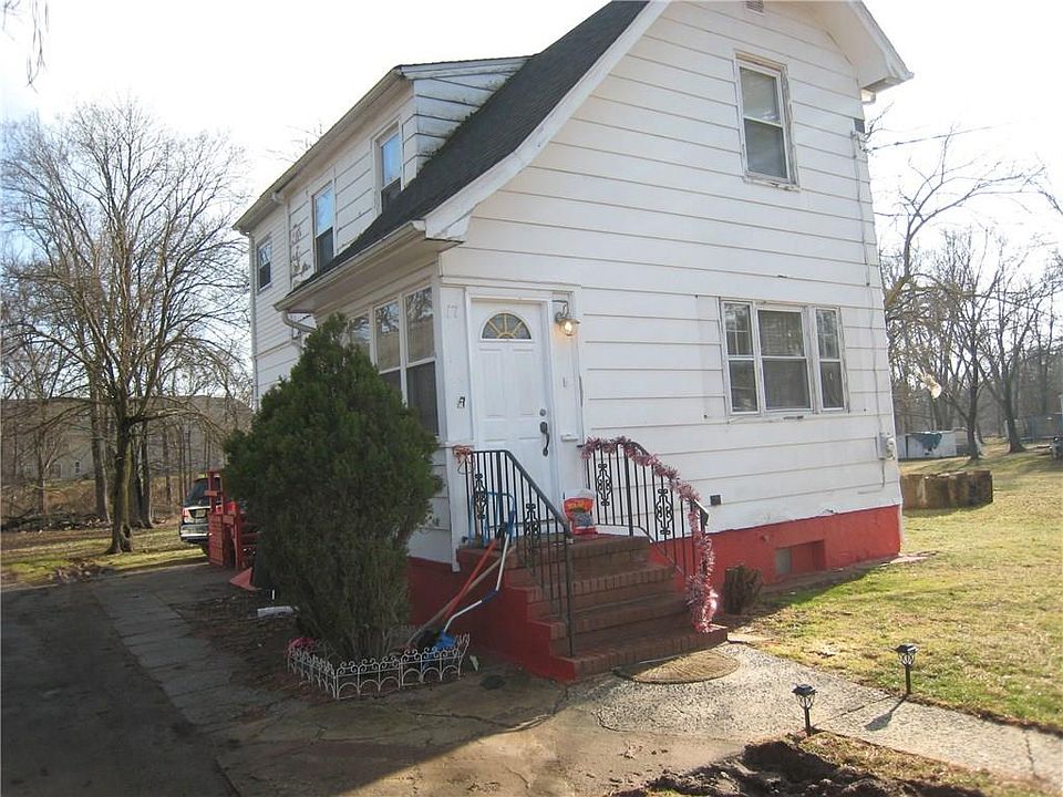 2nd image of 17 School St
