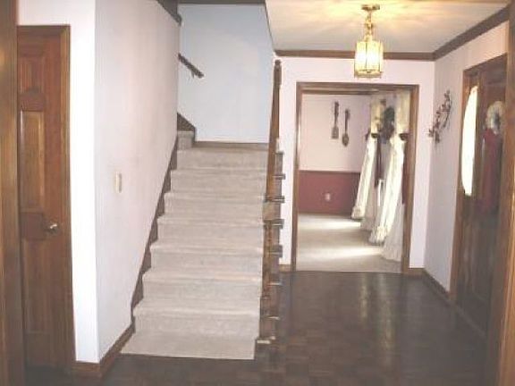 4th image of 390 Brandon Mill Cir