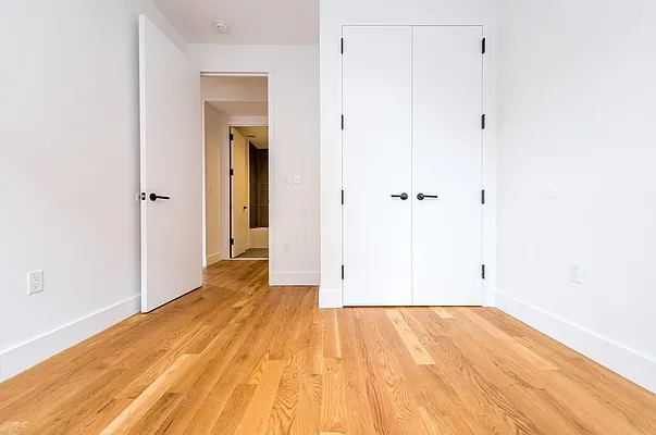 Rented by Nooklyn NYC LLC | media 71