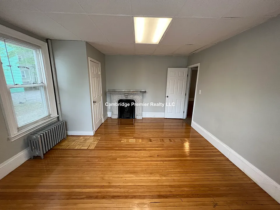 82 Beacon St #1
