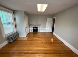 82 Beacon St #1, Somerville, MA 02143