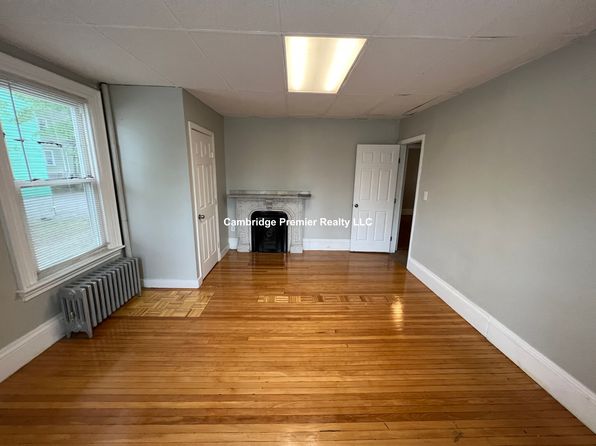 82 Beacon St #1