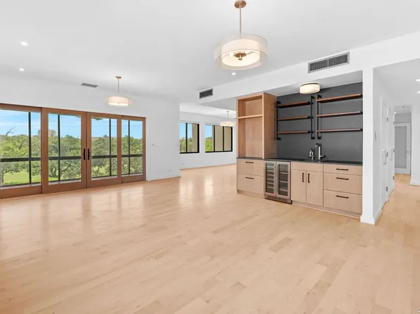 4001 N New Braunfels APT 302A, San Antonio, TX 78209