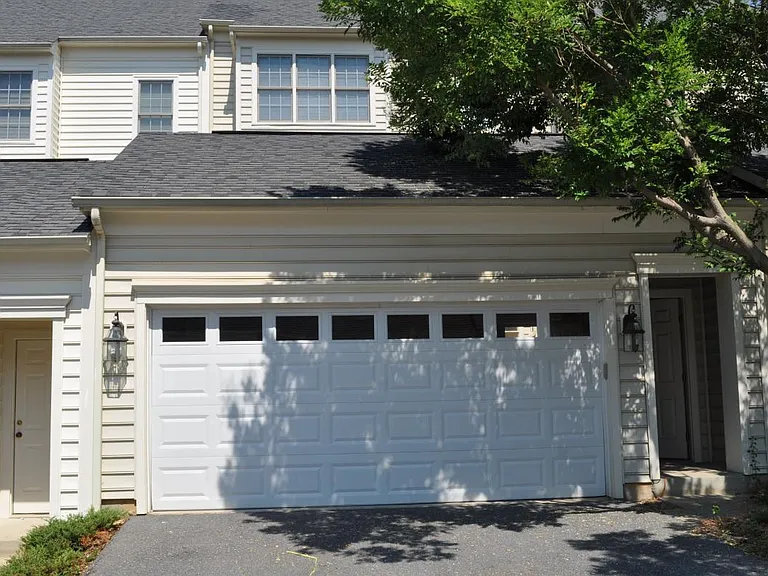 Townhouse Rear/Garage