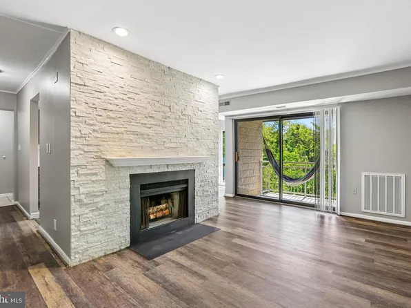 5917 Tamar Dr #11-Q23, Columbia, MD 21045