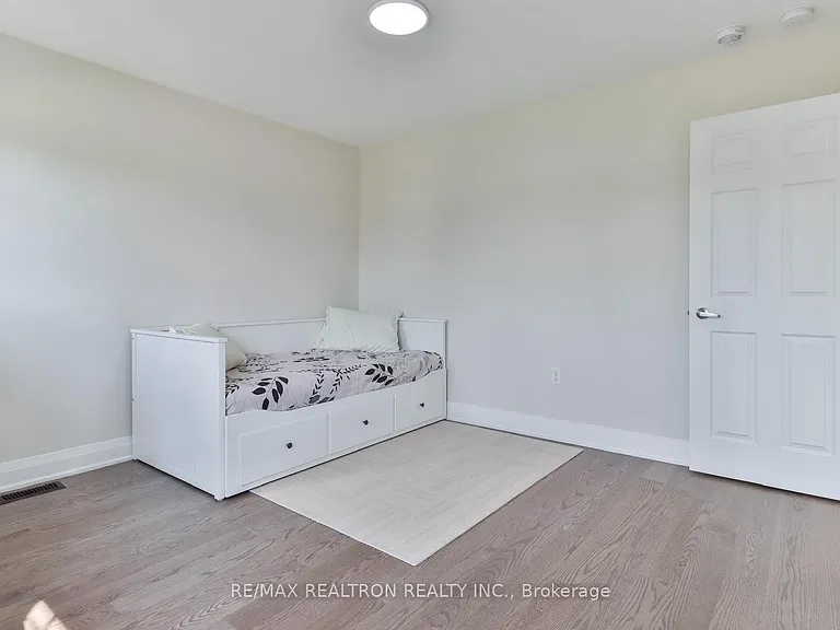 15 George Ellis Dr — Photo 33