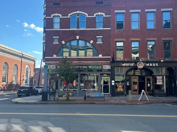 29 Pleasant St APT 5, Northampton, MA 01060