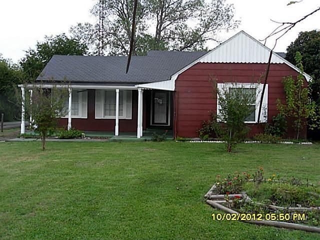 1st image of 1012 Wolfe City Dr