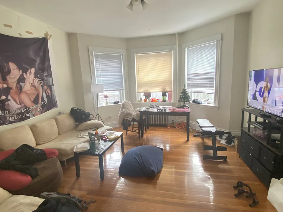 23 Euston St #2