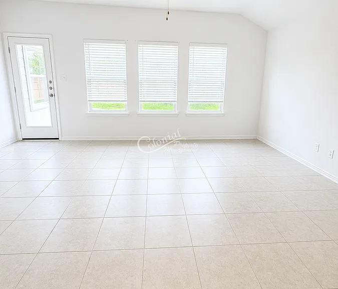 345 Horsemint Way — Photo 5