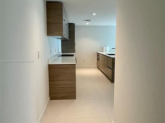 5th image of 1300 S Miami Ave #1410