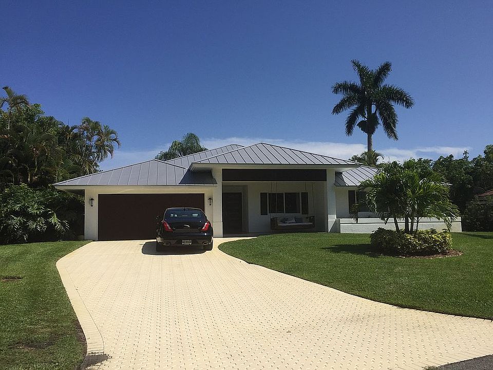 1st image of 955 Greensward Ln