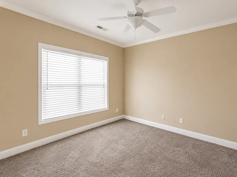 112 Saint James Pl — Photo 16