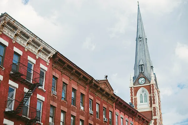 Sold by Compass | media 13