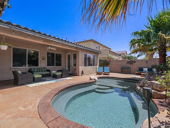 3rd image of 84649 Pavone Way