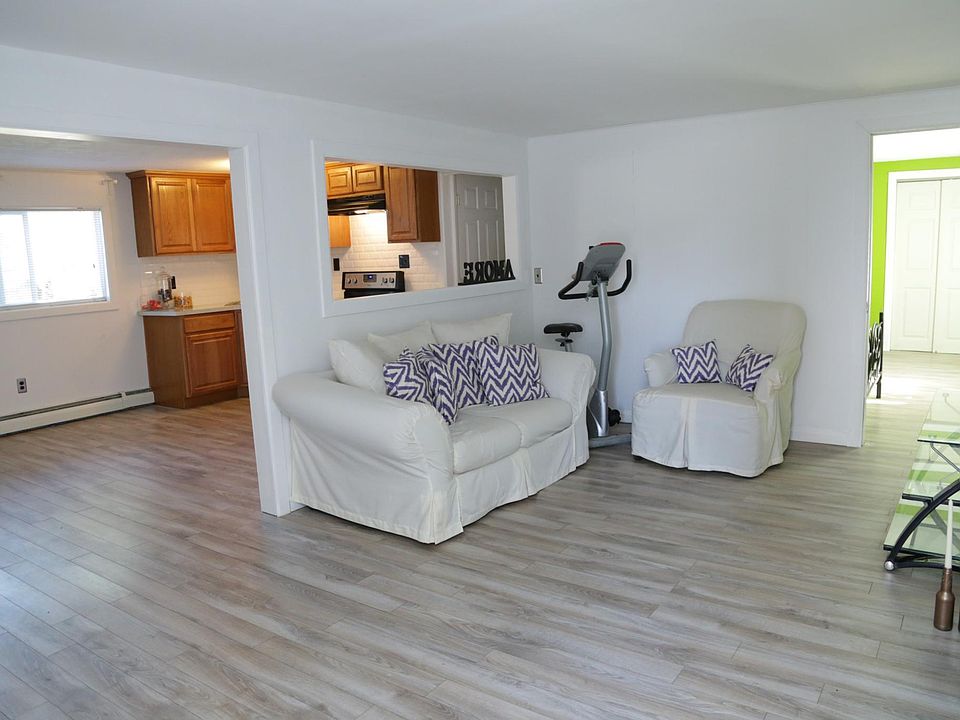 1st image of Marshall St #11