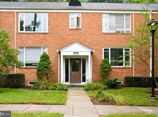 10305 Montrose Ave #10305, Bethesda, MD 20814