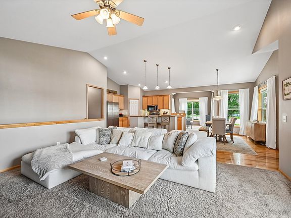 3rd image of 3210 Yorkshire Ct