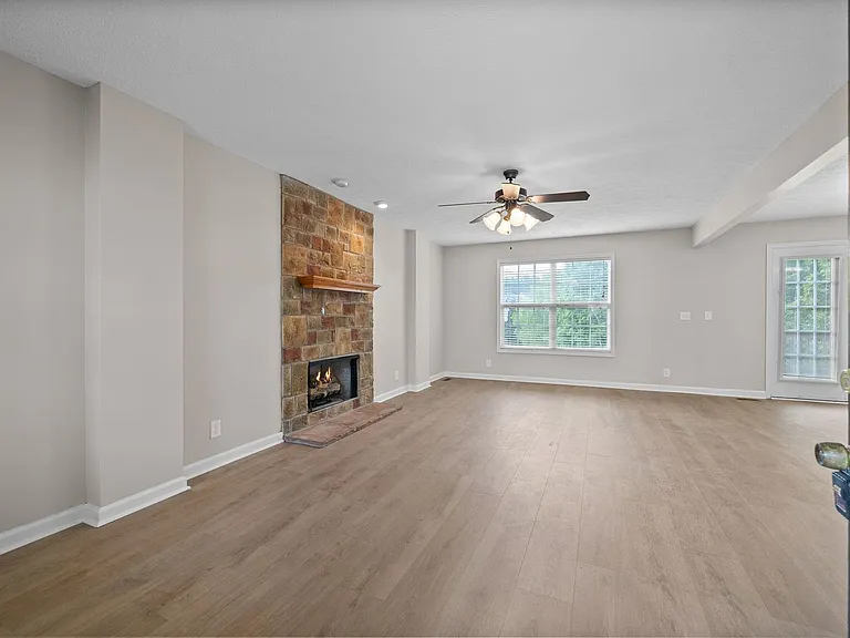 2872 Sharpie Dr — Photo 5