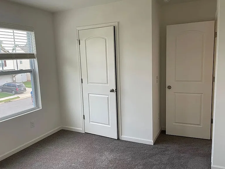 1511 Mariners Ct — Photo 9