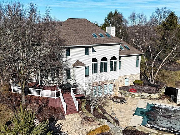 5th image of 956 E Remus Rd