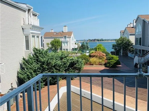 18 Landing Way #46, Bronx, NY 10464