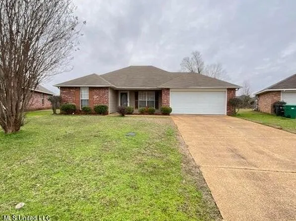 1057 Bullrun Dr, Byram, MS 39272