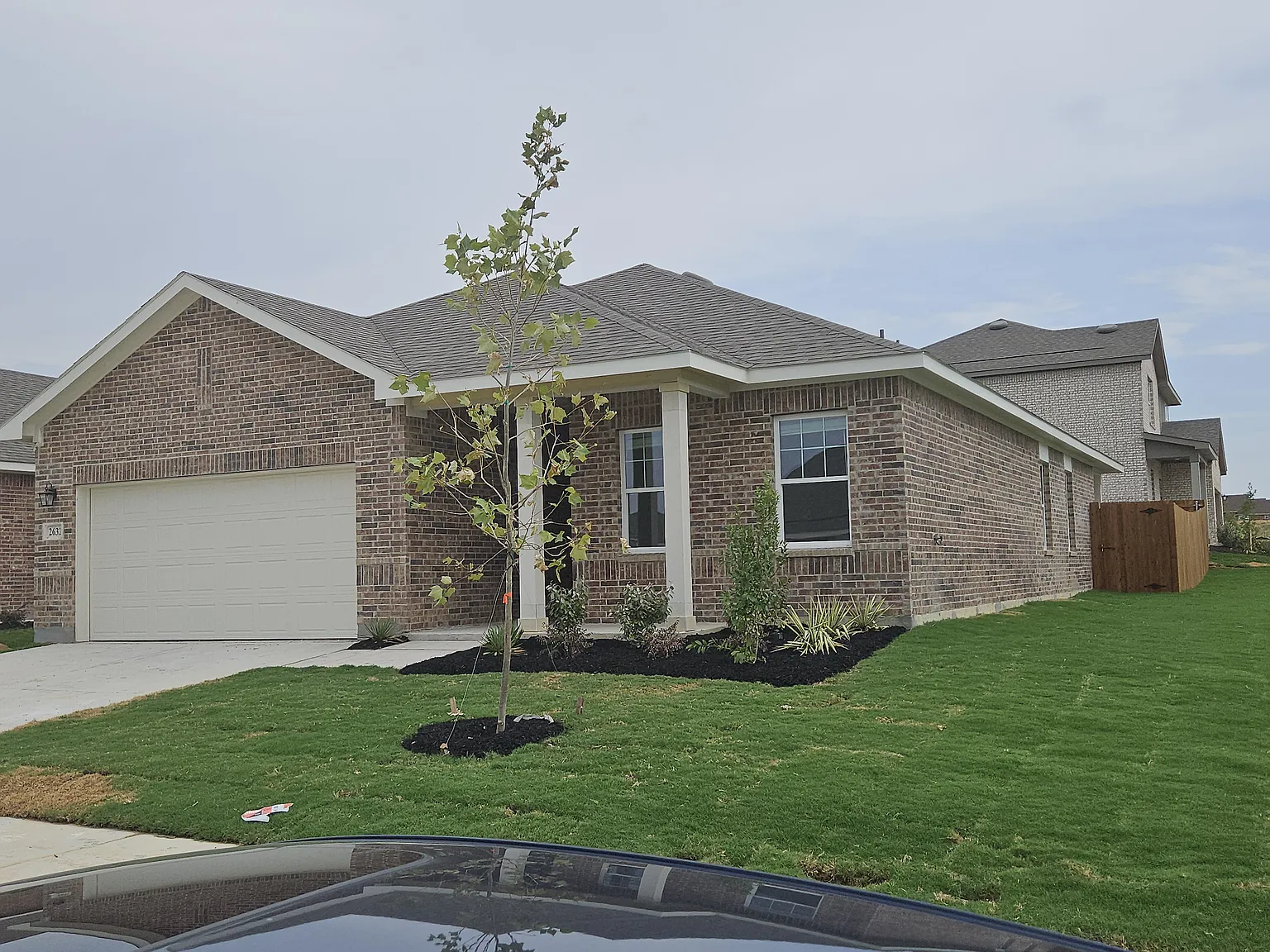 4 bed, 1721 sqft, $2,345 — Photo 1