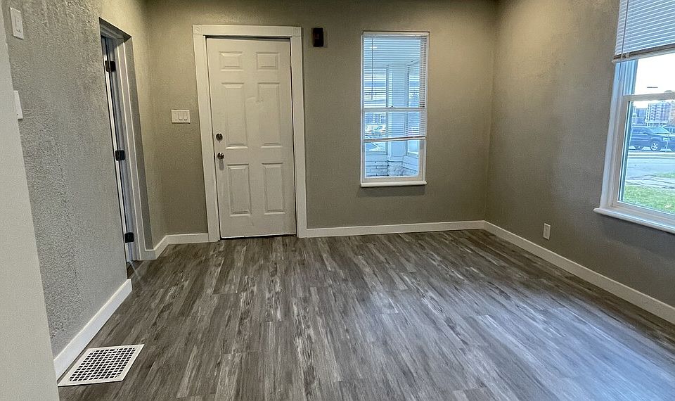 1st image of 709 Miner St