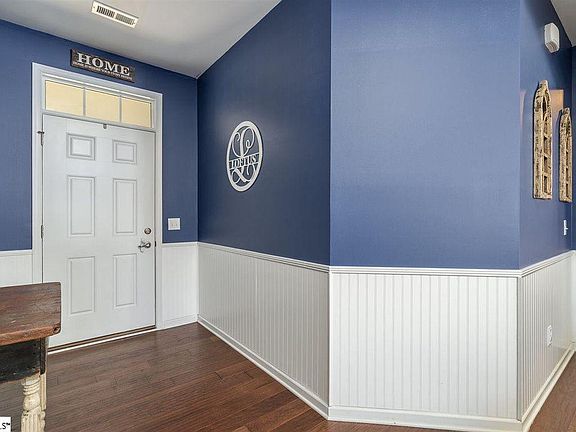 5th image of 260 Chapel Hill Ln